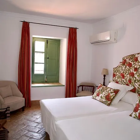 Hotell Monasterio De San Francisco 4*