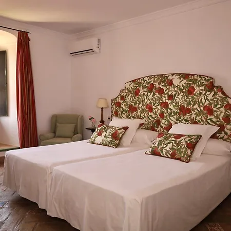Hotell Monasterio De San Francisco 4*